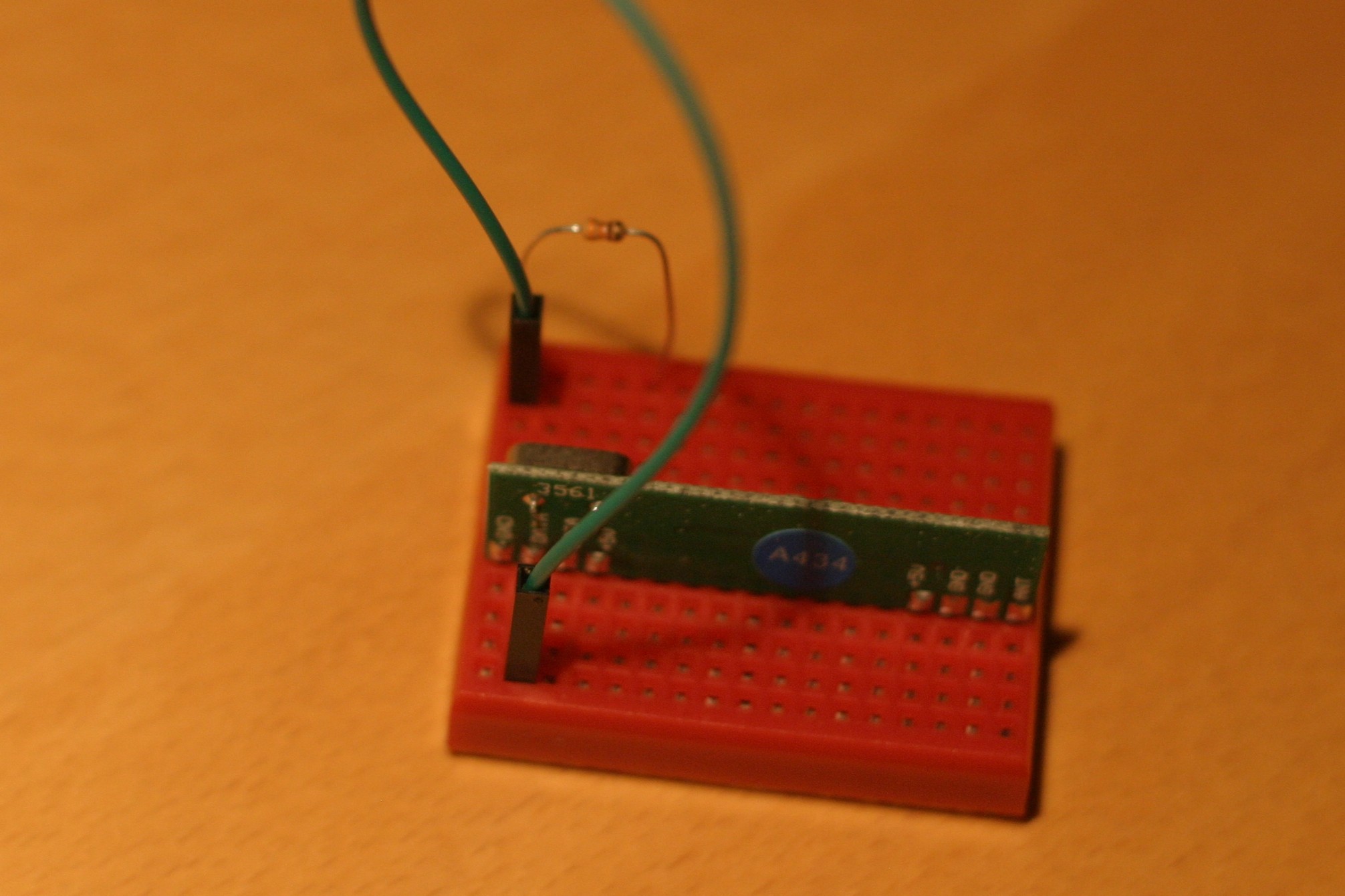 Resistor connected to data pin